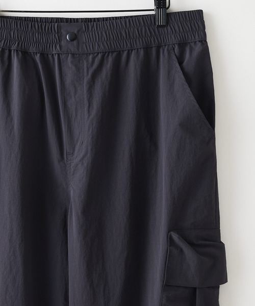 ragged mountain(ラギットマウンテン)の「【RAGGED MOUNTAIN/ラギットマウンテン】 【撥水・UVカット】TAMWORTH/タムワース ナイロン カーゴパンツ 軽量・高耐久 キャンプ・ハイキングに(カーゴパンツ・メンズ・チャコールグレー/ベージュ/ブラック/カーキ・MEDIUM/LARGE/X-LARGE)」の14枚目の写真