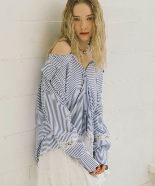 archives（アルシーヴ）の「レースコンビ２ｗａｙオフショルシャツ（シャツ/ブラウス・レディース・ブルー/ロイヤルブルー/ベージュ・MEDIUM）」の10枚目の写真