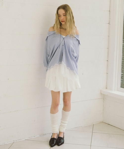 archives（アルシーヴ）の「レースコンビ２ｗａｙオフショルシャツ（シャツ/ブラウス・レディース・ブルー/ロイヤルブルー/ベージュ・MEDIUM）」の17枚目の写真