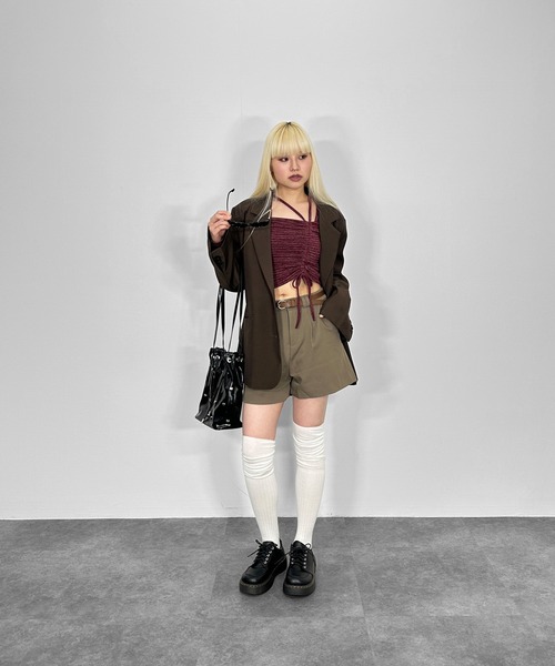 MATU:TA（マトゥータ）の「【きれいめカジュアル】ショートスラックス / ショートパンツ ミニ タックパンツ ハイウエスト スタイルアップ ポケット付き ブラック グレー ブラウン（その他パンツ・レディース・チャコールグレー/ブラック/ブラウン・FREE）」の9枚目の写真