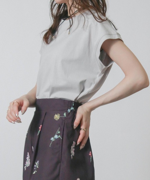 NYLAUS(ナイラス)の「【SG】フレンチスリーブTシャツ 半袖Tシャツ(Tシャツ/カットソー・レディース・ブラック/オフホワイト/ブルーパープル/ライトグレー/ベージュ/グレイッシュベージュ・M)」の3枚目の写真