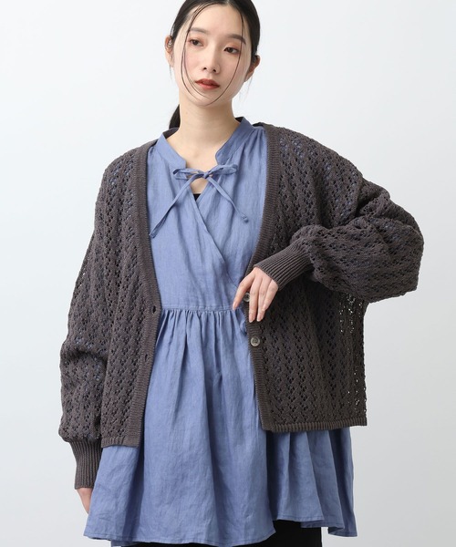 studio CLIP(スタディオクリップ)の「《natural by clip》5ゲージCペーパー透かしカーディガン(カーディガン/ボレロ・レディース・アイボリー/チャコール・FREE)」の3枚目の写真