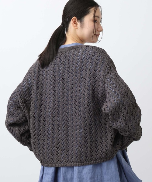 studio CLIP(スタディオクリップ)の「《natural by clip》5ゲージCペーパー透かしカーディガン(カーディガン/ボレロ・レディース・アイボリー/チャコール・FREE)」の5枚目の写真