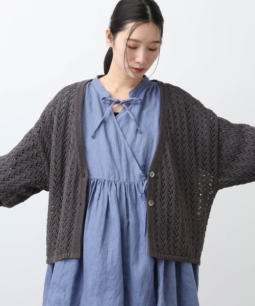 studio CLIP(スタディオクリップ)の「《natural by clip》5ゲージCペーパー透かしカーディガン(カーディガン/ボレロ・レディース・アイボリー/チャコール・FREE)」の7枚目の写真