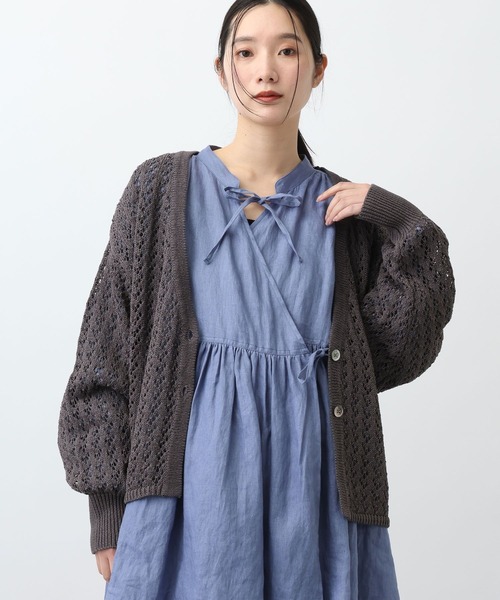 studio CLIP(スタディオクリップ)の「《natural by clip》5ゲージCペーパー透かしカーディガン(カーディガン/ボレロ・レディース・アイボリー/チャコール・FREE)」の8枚目の写真