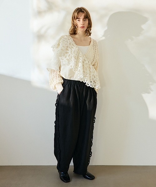 studio CLIP(スタディオクリップ)の「《natural by clip》5ゲージCペーパー透かしカーディガン(カーディガン/ボレロ・レディース・アイボリー/チャコール・FREE)」の17枚目の写真