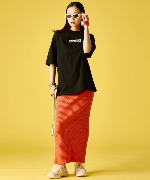 GEVS.(ジェイヴィス)の「綿100%星パッチワークTシャツ<大きいサイズ有>GEVS.(Tシャツ/カットソー・レディース・ブラック/オフホワイト・3L/LL/M/L/5L/4L)」の4枚目の写真