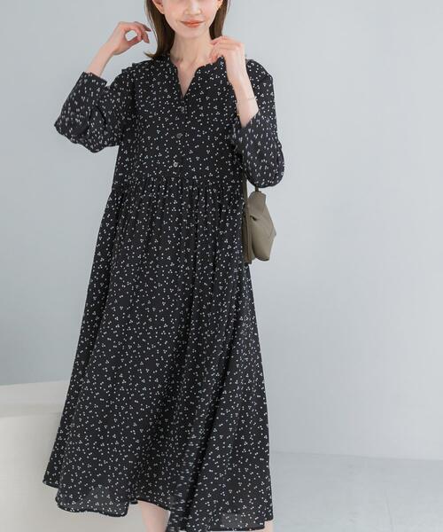 URBAN RESEARCH ROSSO WOMEN(アーバンリサーチ ロッソ)の「『WEB限定』ランダムドットボリュームワンピース(ワンピース・レディース・ネイビー/ブラック・FREE)」の16枚目の写真