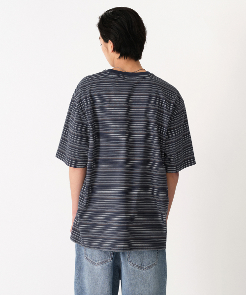 MUSINSA STANDARD（ムシンサスタンダード）の「マルチストライプリラックスドTシャツ4 [ネイビー]（Tシャツ/カットソー・メンズ・その他・XX-LARGE/X-LARGE/LARGE/MEDIUM/SMALL/XXX-LARGE）」の3枚目の写真