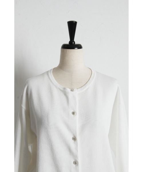 tocco closet（トッコ　クローゼット）の「【ZOZO限定】ビジュー釦カーディガン（カーディガン/ボレロ・レディース・ブラック/オフホワイト/イエロー/ラベンダー・M）」の11枚目の写真