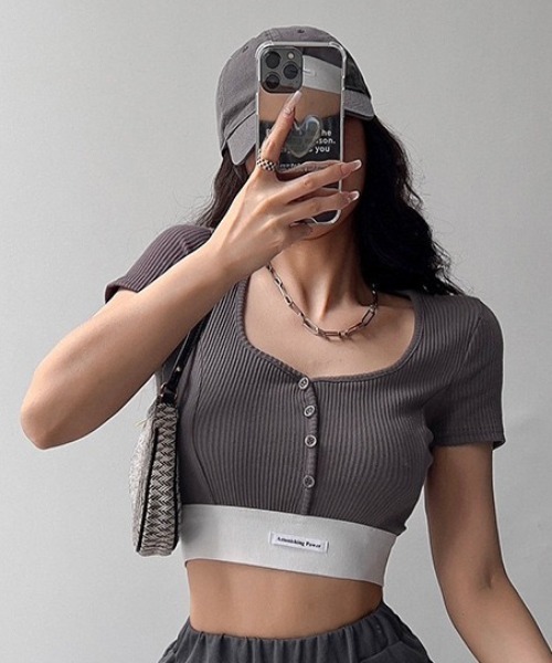 NANEA(ナネア)の「ブラカップ付き半袖クロップドT(Tシャツ/カットソー・レディース・ホワイト/チャコールグレー/ブラック・フリー)」の10枚目の写真