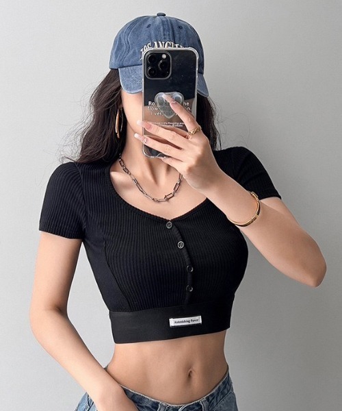 NANEA(ナネア)の「ブラカップ付き半袖クロップドT(Tシャツ/カットソー・レディース・ホワイト/チャコールグレー/ブラック・フリー)」の15枚目の写真