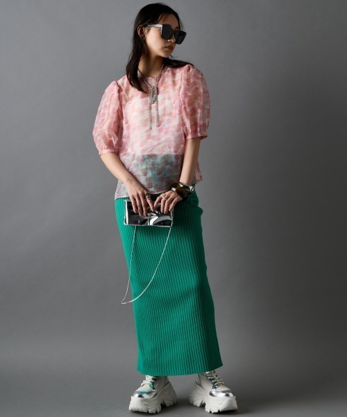 GEVS.（ジェイヴィス）の「フラワープリントシアーブラウス＜大きいサイズ有＞GEVS.（シャツ/ブラウス・レディース・ピンク系/ブルー系・3L/LL/L/M/5L/4L）」の8枚目の写真