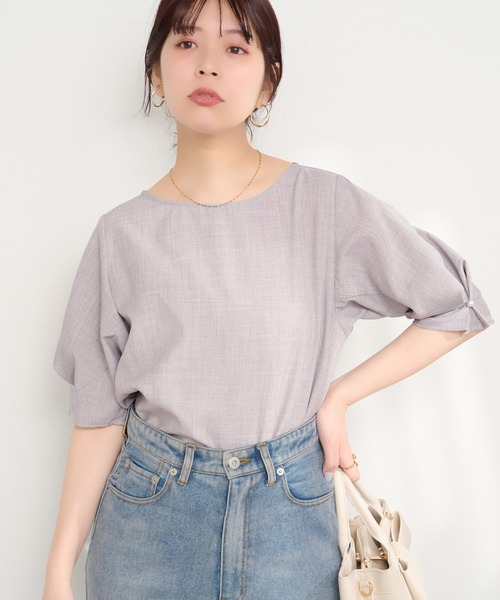 natural couture(ナチュラルクチュール)の「パール付きタックスリーブブラウス(シャツ/ブラウス・レディース・ライトグレー/その他1/ミント/ネイビー/オレンジ系その他/オフホワイト/ブルー/グリーン・FREE)」の9枚目の写真