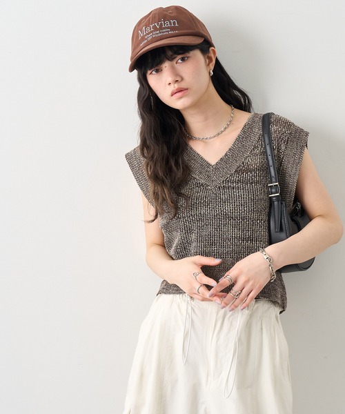 NOGLE(ノグル)の「【NOGLE/ノグル】VネックMIXサマーニットノースリーブトップス(ニット/セーター・レディース・ネイビー/ブラウン/アイボリー/ブラック・FREE)」の3枚目の写真