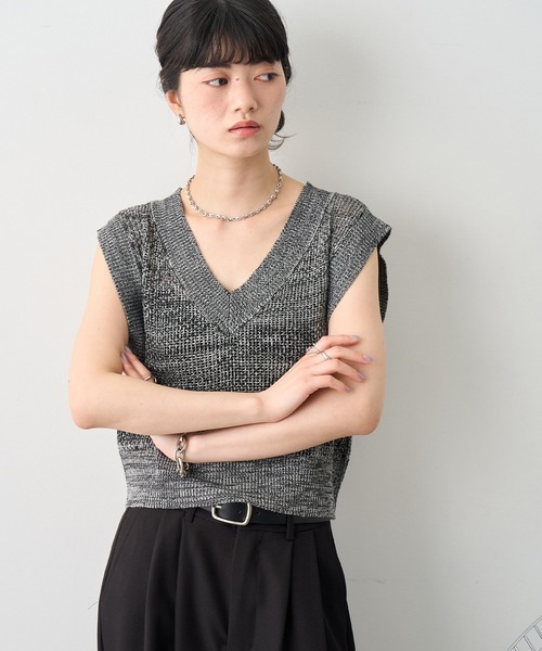 NOGLE(ノグル)の「【NOGLE/ノグル】VネックMIXサマーニットノースリーブトップス(ニット/セーター・レディース・ネイビー/ブラウン/アイボリー/ブラック・FREE)」の20枚目の写真