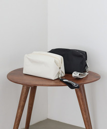 martinique（マルティニーク）の「《別注》【LeSportsac/レスポートサック】LARGE ZIP POUCH W/CHARM（ポーチ）」