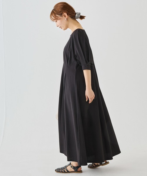 LAVEANGE(ラビアンジェ)の「ウエストタックカットワンピース|一枚でスタイルアップが叶う、大人のカットワンピース/美シルエット/半袖/ロング丈/ウエストマーク/体型カバー(ワンピース・レディース・ブラック/ネイビー・M/LL/3L/4L/5L)」の8枚目の写真