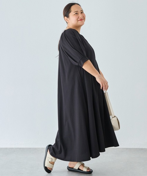 LAVEANGE(ラビアンジェ)の「ウエストタックカットワンピース|一枚でスタイルアップが叶う、大人のカットワンピース/美シルエット/半袖/ロング丈/ウエストマーク/体型カバー(ワンピース・レディース・ブラック/ネイビー・M/LL/3L/4L/5L)」の19枚目の写真