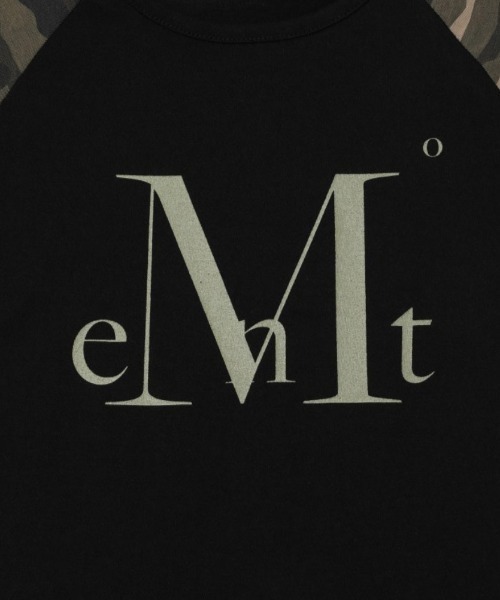 MUCENT(ムセント)の「A'GEM/9 × .kom 『MUCENT/ムーセント』JUG CAMO RAGLAN HALF TEE/ ジャグカモラグラン半袖クロップTシャツ(Tシャツ/カットソー・レディース・ブラック/ホワイト・FREE)」の4枚目の写真