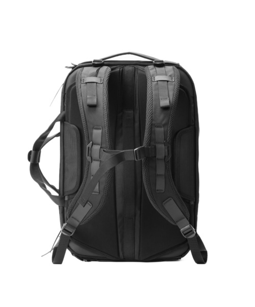 BLACK EMBER(ブラックエンバー)の「【BLACK EMBER】 FORGE 30 EmberTex(バックパック/リュック・メンズ・ブラック・FREE)」の11枚目の写真