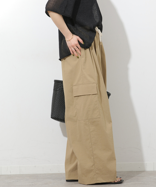 JOURNAL STANDARD relume（ジャーナルスタンダード　レリューム）の「ナイロンカーゴパンツ（カーゴパンツ・レディース・ベージュ/ライトグレー/ブラウン・36/38）」の3枚目の写真