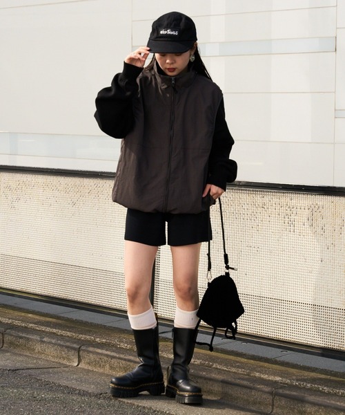 CIAOPANIC TYPY(チャオパニックティピー)の「【WEB限定】【ユニセックス】撥水ドロストナイロンベスト(ベスト・メンズ・チャコールグレー/ブラック・MEDIUM/X-LARGE/LARGE)」の8枚目の写真