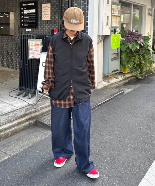 CIAOPANIC TYPY(チャオパニックティピー)の「【WEB限定】【ユニセックス】撥水ドロストナイロンベスト(ベスト・メンズ・チャコールグレー/ブラック・MEDIUM/X-LARGE/LARGE)」の18枚目の写真