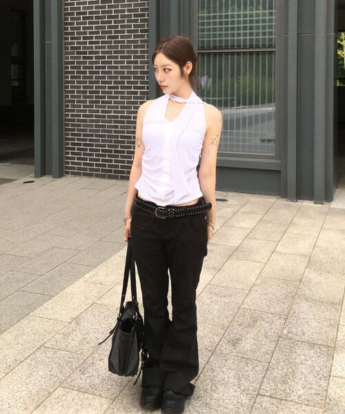 Miseki SEOUL(ミセキソウル)の「Diagonal strap bootcut pants BLACK(その他パンツ・レディース・その他・1/2/3)」の5枚目の写真