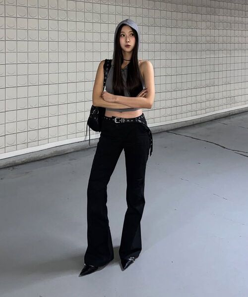 Miseki SEOUL(ミセキソウル)の「Diagonal strap bootcut pants BLACK(その他パンツ・レディース・その他・1/2/3)」の7枚目の写真