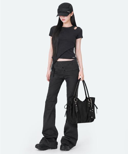 Miseki SEOUL(ミセキソウル)の「Diagonal strap bootcut pants BLACK(その他パンツ・レディース・その他・1/2/3)」の9枚目の写真