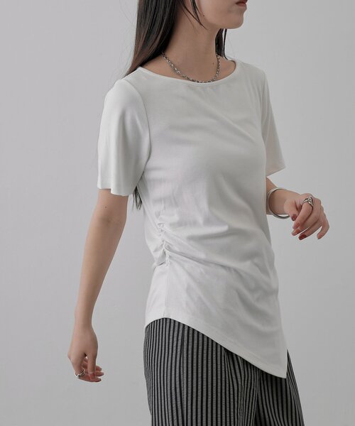 COLONY 2139（コロニートゥーワンスリーナイン）の「サイドギャザーコンパクトTシャツ（Tシャツ/カットソー・レディース・グレー/ホワイト/ブラック・FREE）」の12枚目の写真