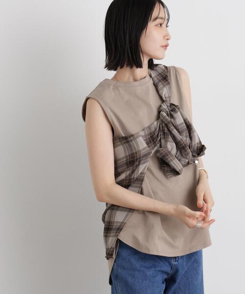 NANO universe(ナノユニバース)の「バックタックラウンドヘムノースリーブカットトップス(Tシャツ/カットソー・レディース・ベージュ系その他4/ホワイト/ネイビー・FREE)」の11枚目の写真