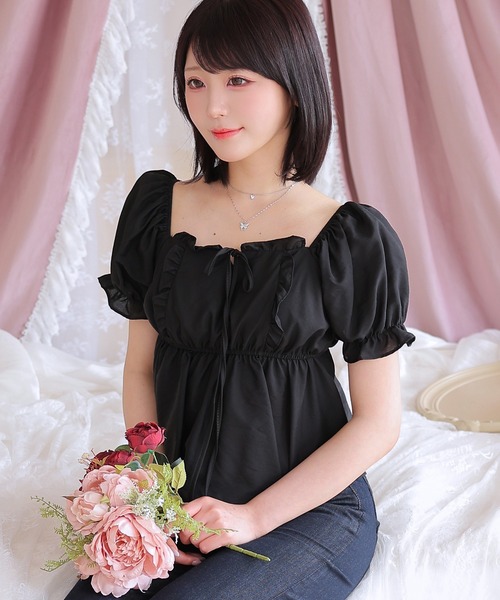 Anely(アネリー)の「Anely スクエアネック リボン ペプラム パフスリーブ ブラウス(シャツ/ブラウス・レディース・ピンク/ブラック/ホワイト・FREE)」の3枚目の写真