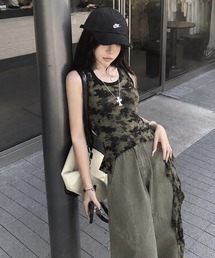 MONO8（モノハチ）の「カモフラージュ柄ホルターネックフリルトップス（タンクトップ）」
