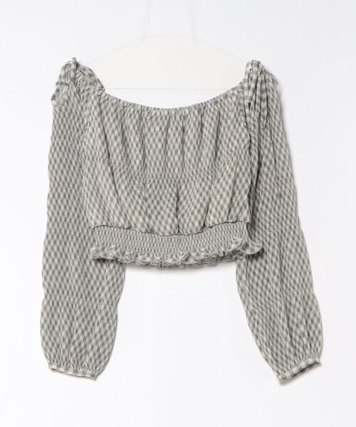 EMODA（エモダ）の「RIBBON CUT OFF SHOULDER TOP（Tシャツ/カットソー・レディース・ベージュ/ブラック/ホワイト・FREE）」の4枚目の写真