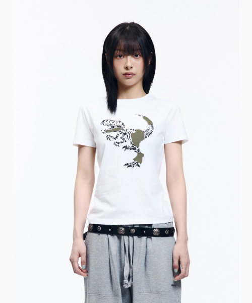AAKAM（アーカム）の「Dino Patch Half Top (White)（Tシャツ/カットソー・レディース・その他・1/2/3）」の4枚目の写真