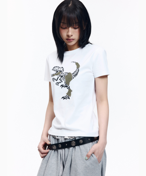 AAKAM（アーカム）の「Dino Patch Half Top (White)（Tシャツ/カットソー・レディース・その他・1/2/3）」の7枚目の写真