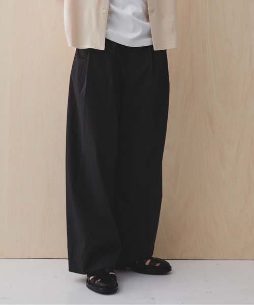 PUBLIC TOKYO（パブリックトウキョウ）の「アポロックコンフォートワイドパンツ /ストレッチ/ナイロン/接触冷感/UVカット/吸水速乾/防シワ/夏服（その他パンツ・メンズ・ダークブラウン/ダークネイビー/ブラック・1/2）」の4枚目の写真