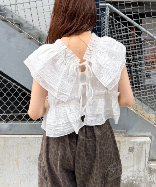 w closet（ダブルクローゼット）の「マルチWAYノースリブラウス 夏服（シャツ/ブラウス・レディース・ブラック/オフホワイト/イエロー/ブラウン/ブルー・FREE）」の10枚目の写真