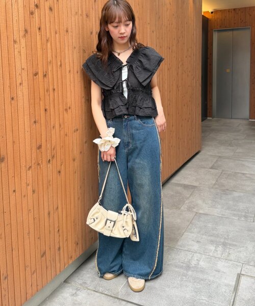 w closet（ダブルクローゼット）の「マルチWAYノースリブラウス 夏服（シャツ/ブラウス・レディース・ブラック/オフホワイト/イエロー/ブラウン/ブルー・FREE）」の20枚目の写真