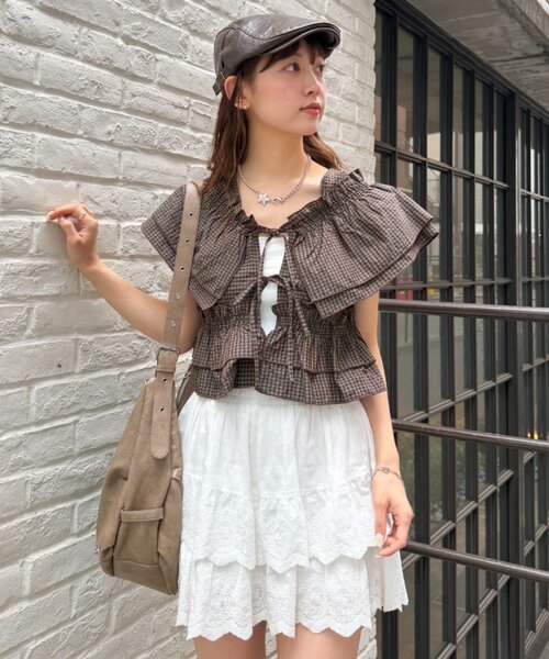 w closet(ダブルクローゼット)の「マルチWAYノースリブラウス 夏服(シャツ/ブラウス・レディース・ブラック/オフホワイト/イエロー/ブラウン/ブルー・FREE)」の22枚目の写真