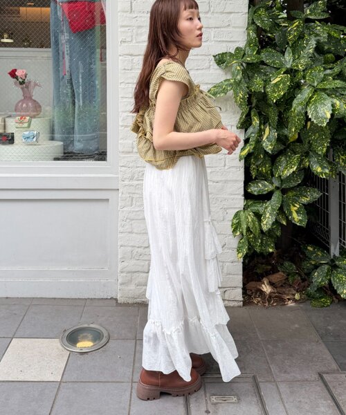 w closet（ダブルクローゼット）の「マルチWAYノースリブラウス 夏服（シャツ/ブラウス・レディース・ブラック/オフホワイト/イエロー/ブラウン/ブルー・FREE）」の6枚目の写真