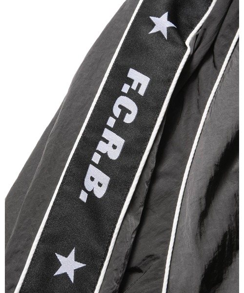 F.C.Real Bristol(エフシーレアルブリストル)の「NYLON CHAMBRAY PRACTICE PISTE(ブルゾン・メンズ・ブラック/オレンジ/チャコールグレー・MEDIUM/LARGE/XX-LARGE/X-LARGE/SMALL)」の22枚目の写真