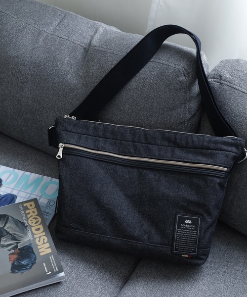 MADDEN EQUIPMENT(メデン イクイップメント)の「MADDEN EQUIPMENT デニム MAJESTY ショルダーバッグ(ショルダーバッグ・メンズ・ネイビー/ブラック・フリー)」の3枚目の写真