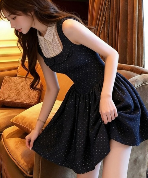 leune(ルネ)の「レースカラードッキングドット柄ワンピース(ワンピース・レディース・ネイビー・SMALL/MEDIUM/LARGE)」の2枚目の写真