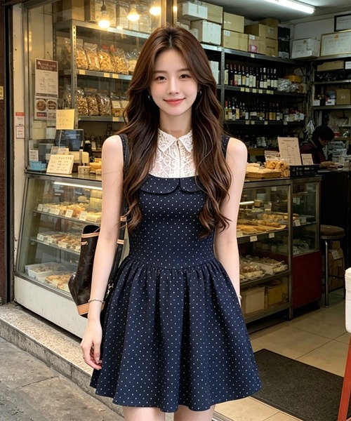 leune(ルネ)の「レースカラードッキングドット柄ワンピース(ワンピース・レディース・ネイビー・SMALL/MEDIUM/LARGE)」の10枚目の写真