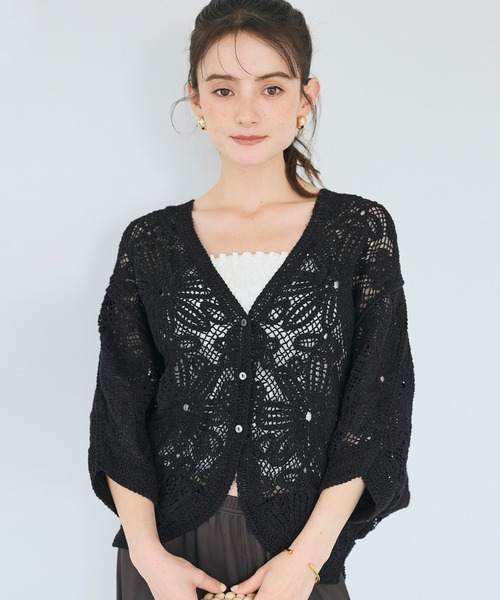 coca(coca)(コカ)の「カギ編みドルマンカーディガン(カーディガン/ボレロ・レディース・アイボリー/ブラック・ONE SIZE)」の1枚目の写真
