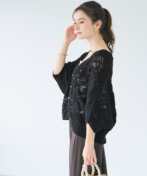 coca(coca)(コカ)の「カギ編みドルマンカーディガン(カーディガン/ボレロ・レディース・アイボリー/ブラック・ONE SIZE)」の11枚目の写真