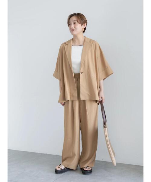 Te chichi(テチチ)の「【接触冷感】レーヨンリネンジャケット(セットアップ可)(ノーカラージャケット・レディース・ベージュ/チャコールグレー/カーキ・F)」の10枚目の写真